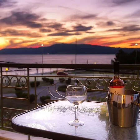 Vryzas Resort Ofrínion Buitenkant foto